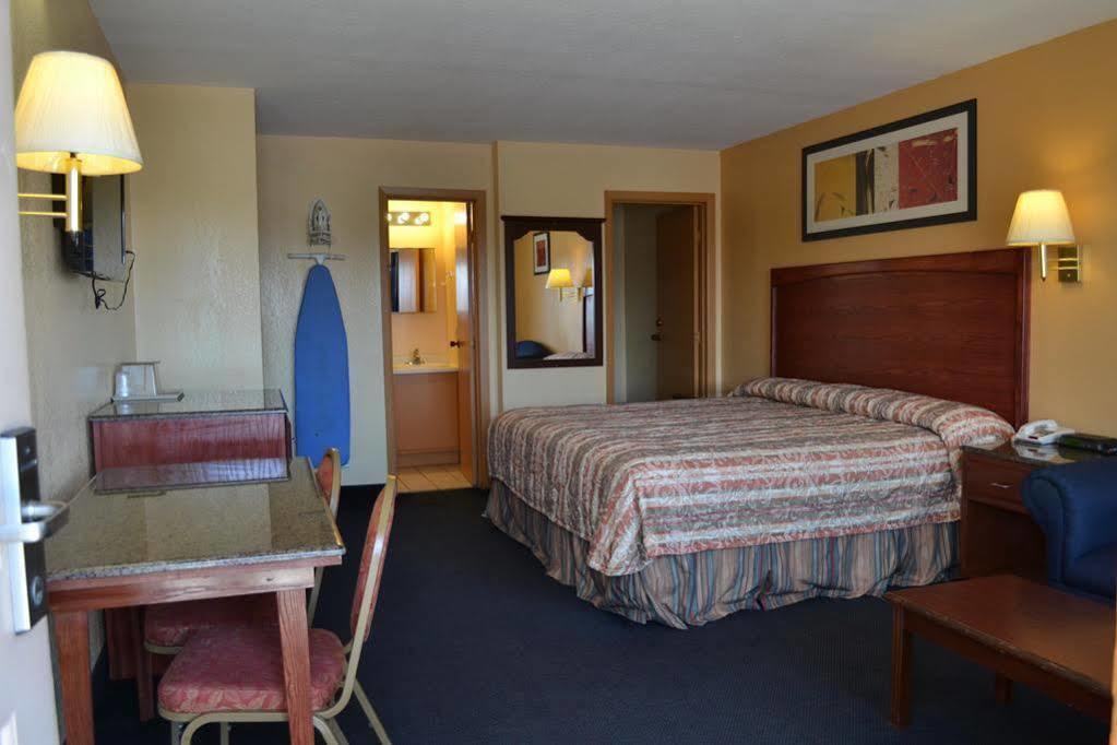 Deluxe Inn And Suites Weslaco Zewnętrze zdjęcie