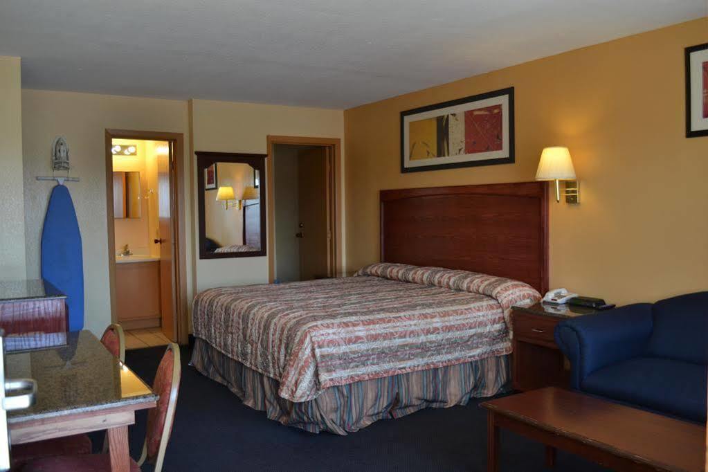 Deluxe Inn And Suites Weslaco Zewnętrze zdjęcie
